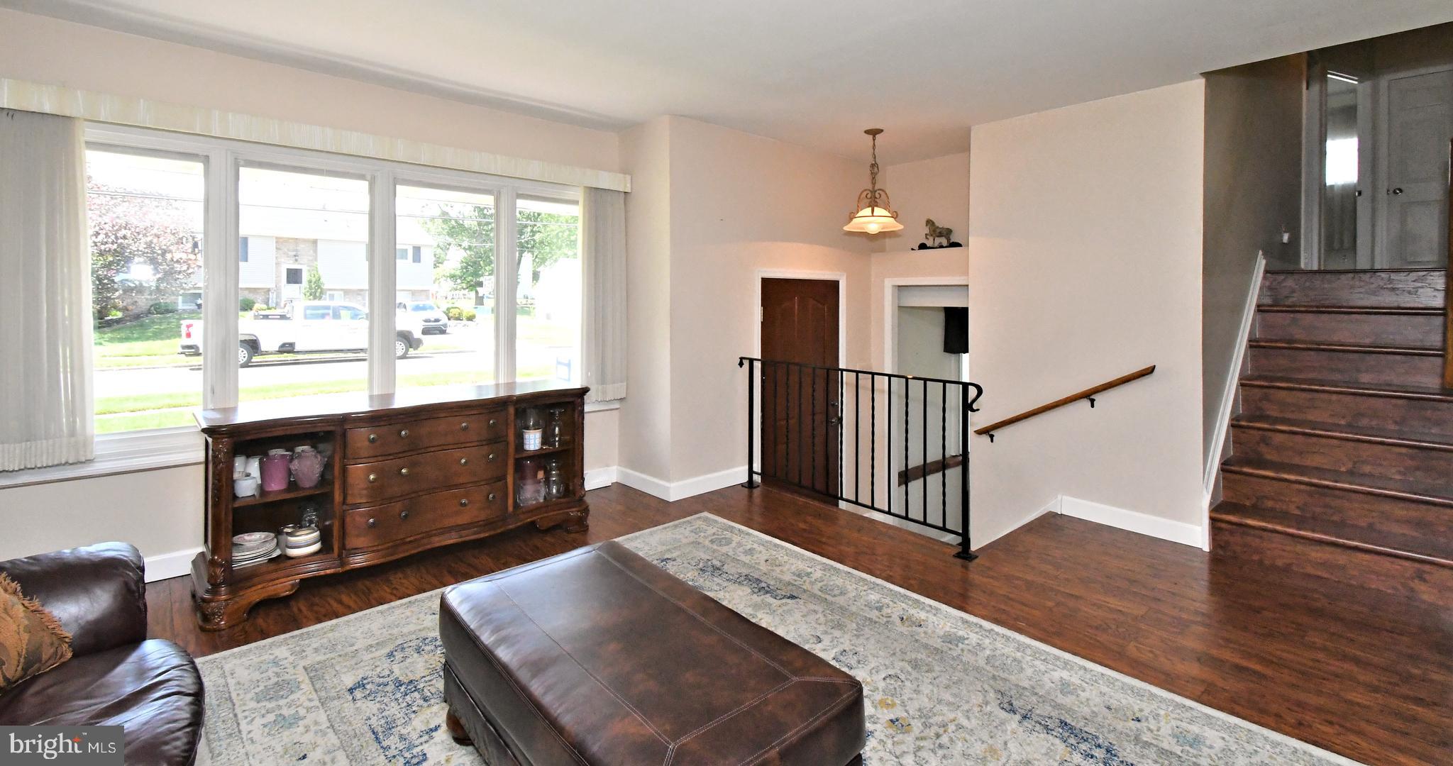 WILLOW MANOR FARMS - Residential