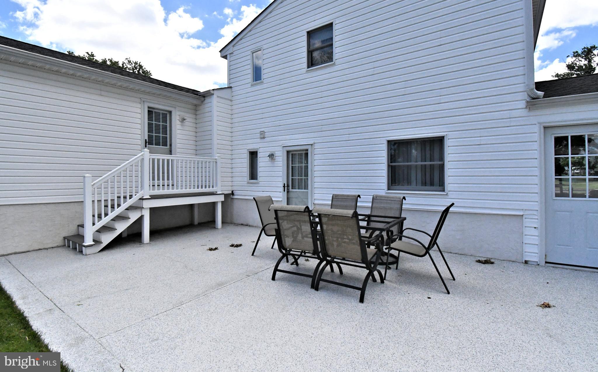 WILLOW MANOR FARMS - Residential