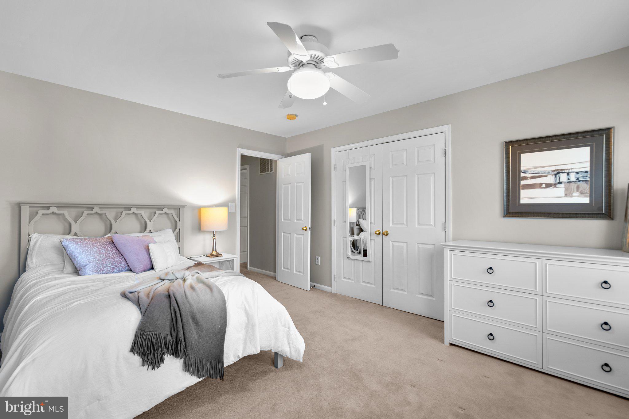 BARRINGTON OAKS - Residential