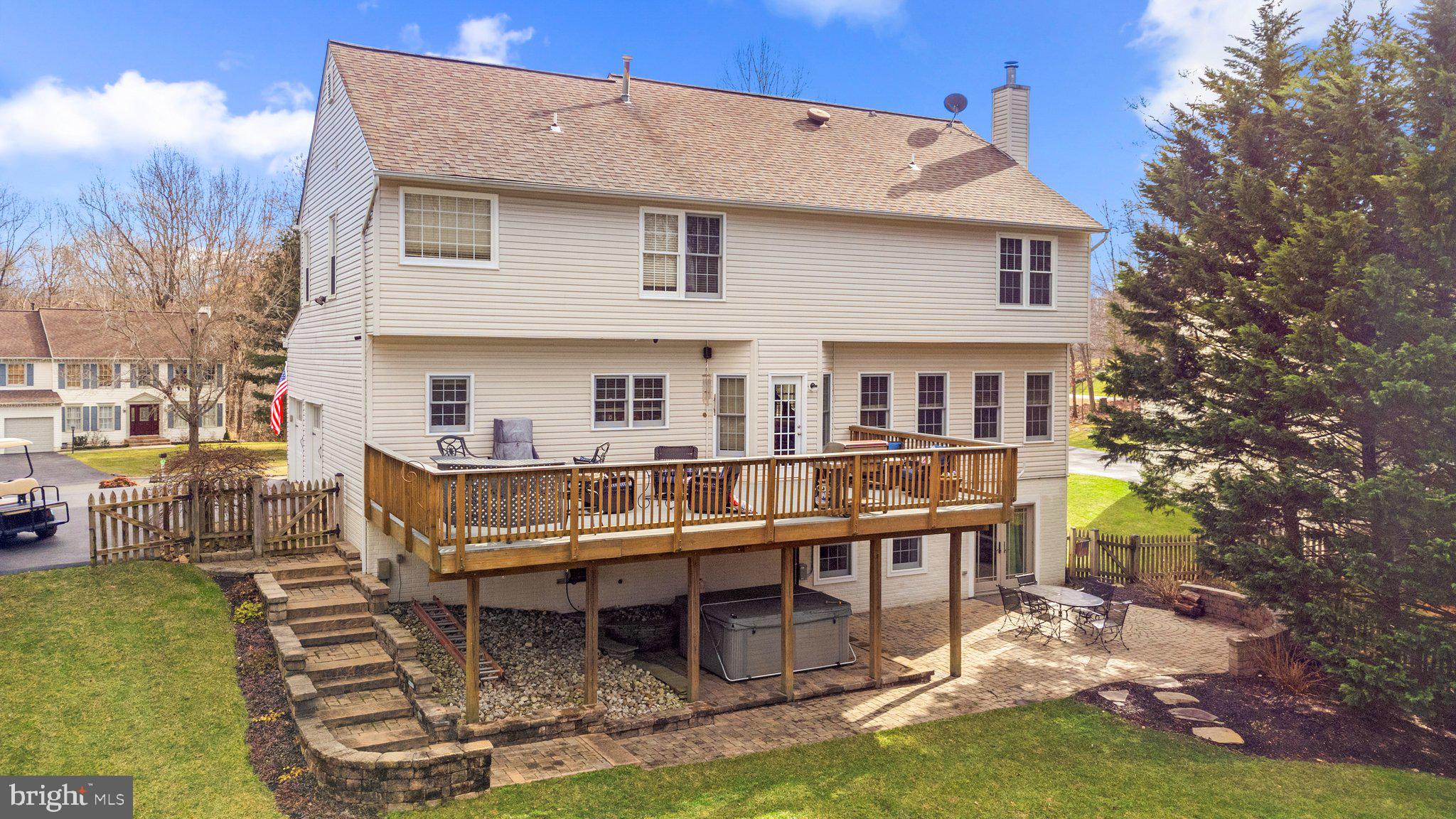 BARRINGTON OAKS - Residential