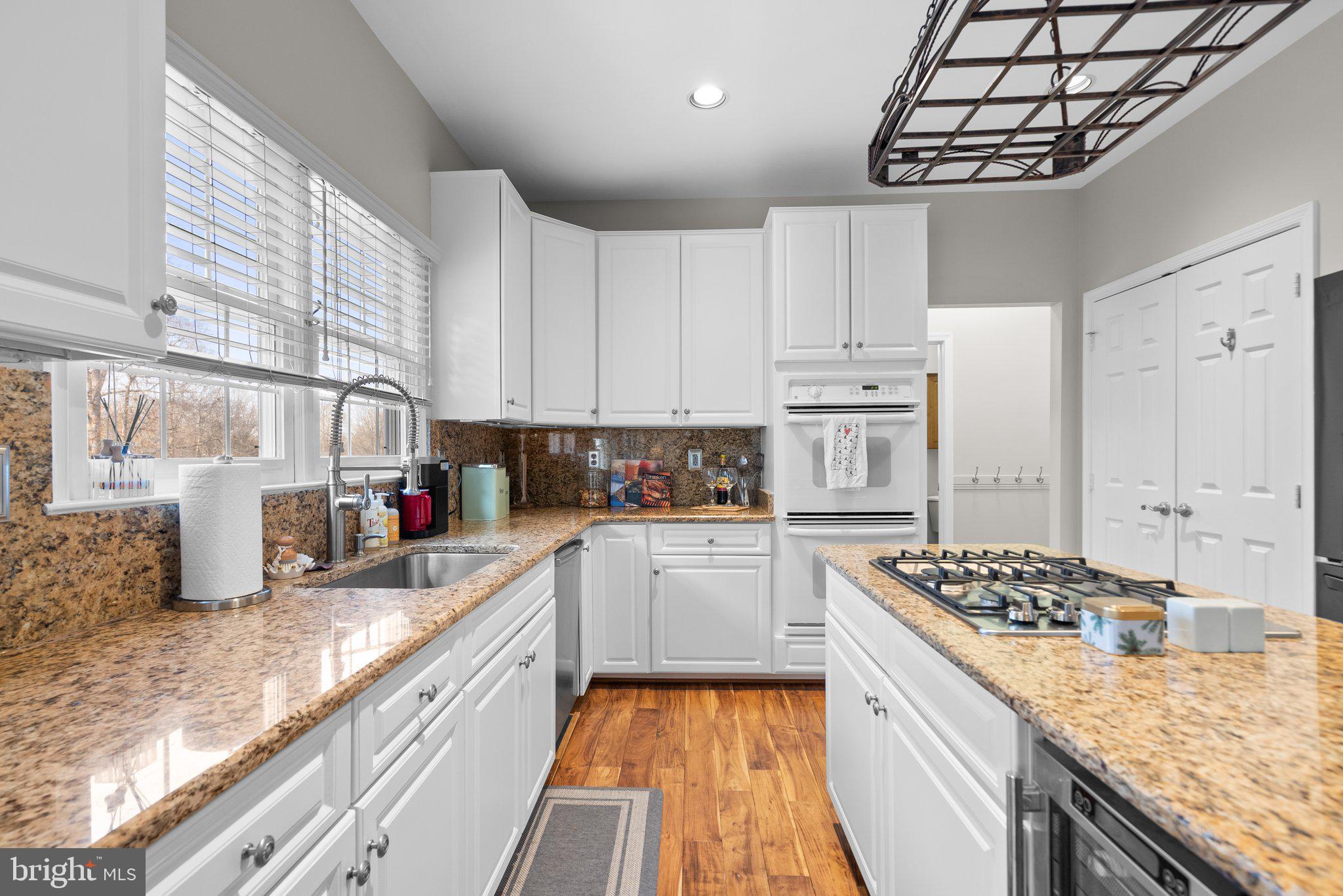BARRINGTON OAKS - Residential