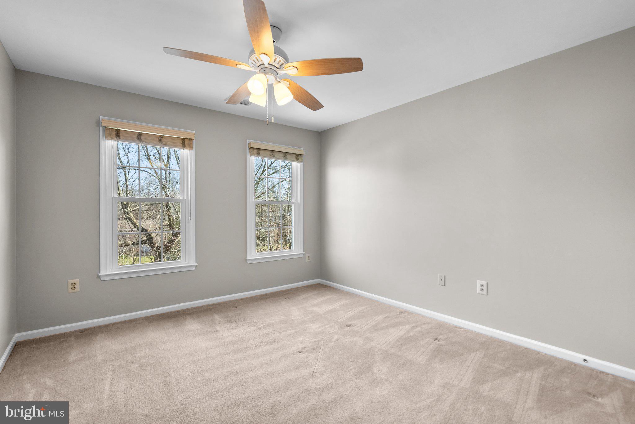 BARRINGTON OAKS - Residential