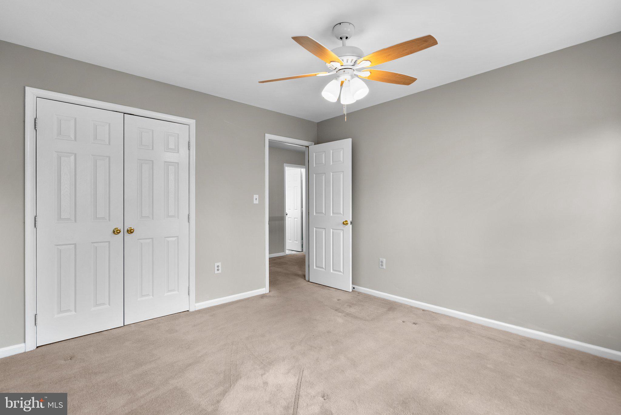 BARRINGTON OAKS - Residential
