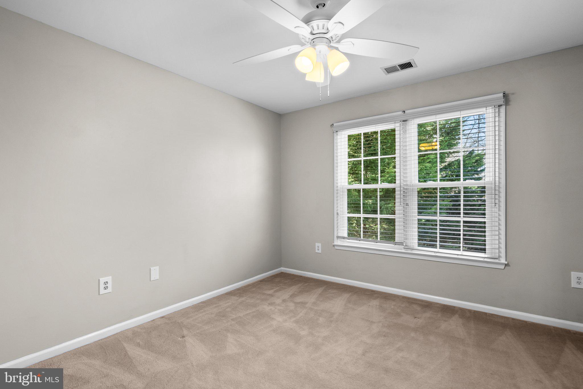 BARRINGTON OAKS - Residential