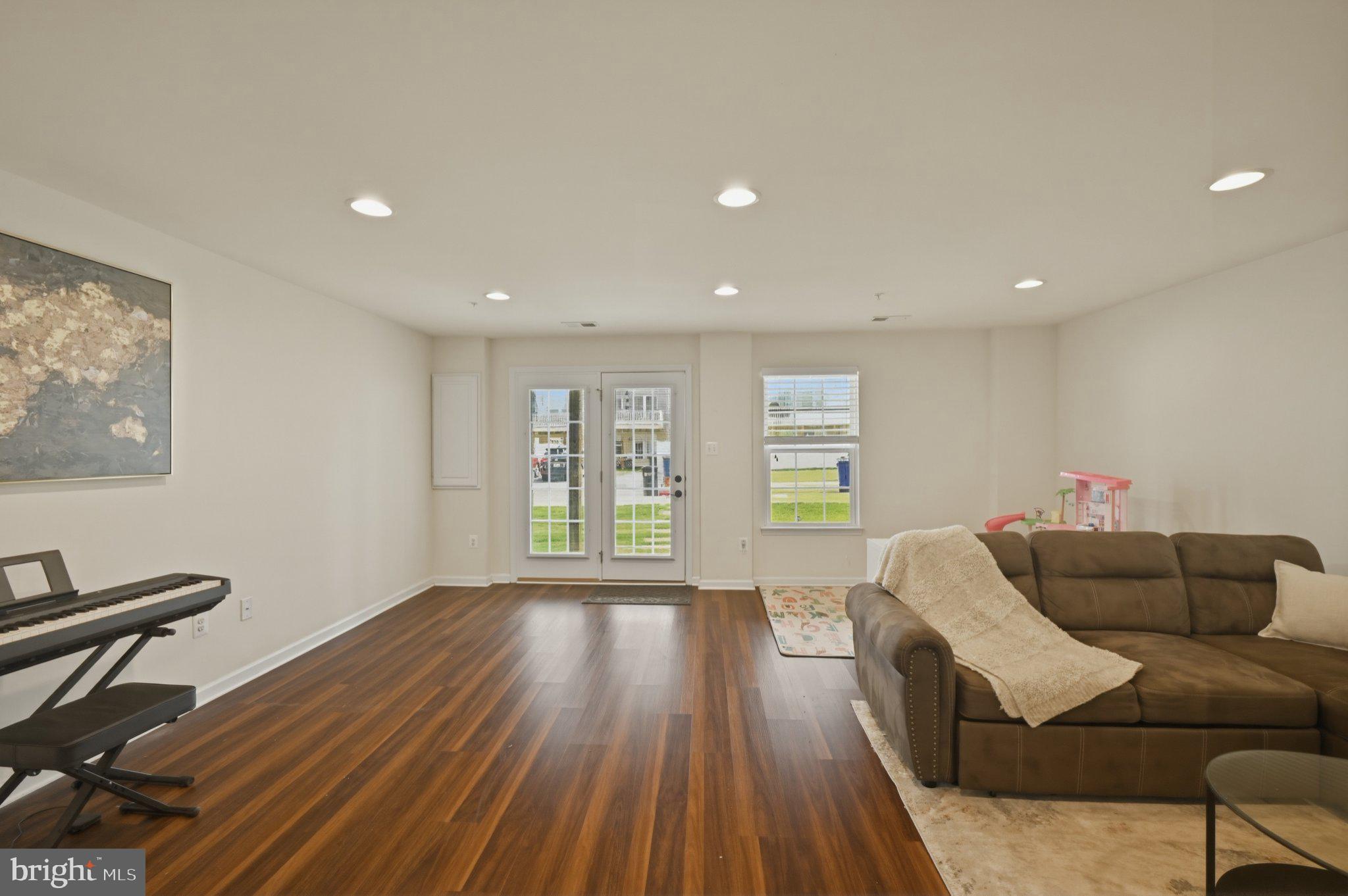 LINTON AT BALLENGER - Residential
