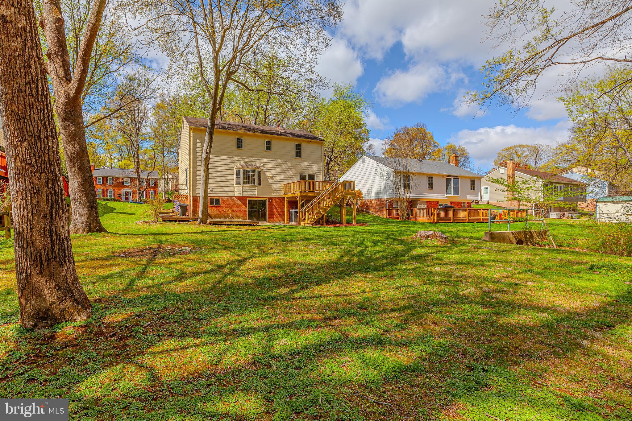 BEL PRE WOODS - Residential