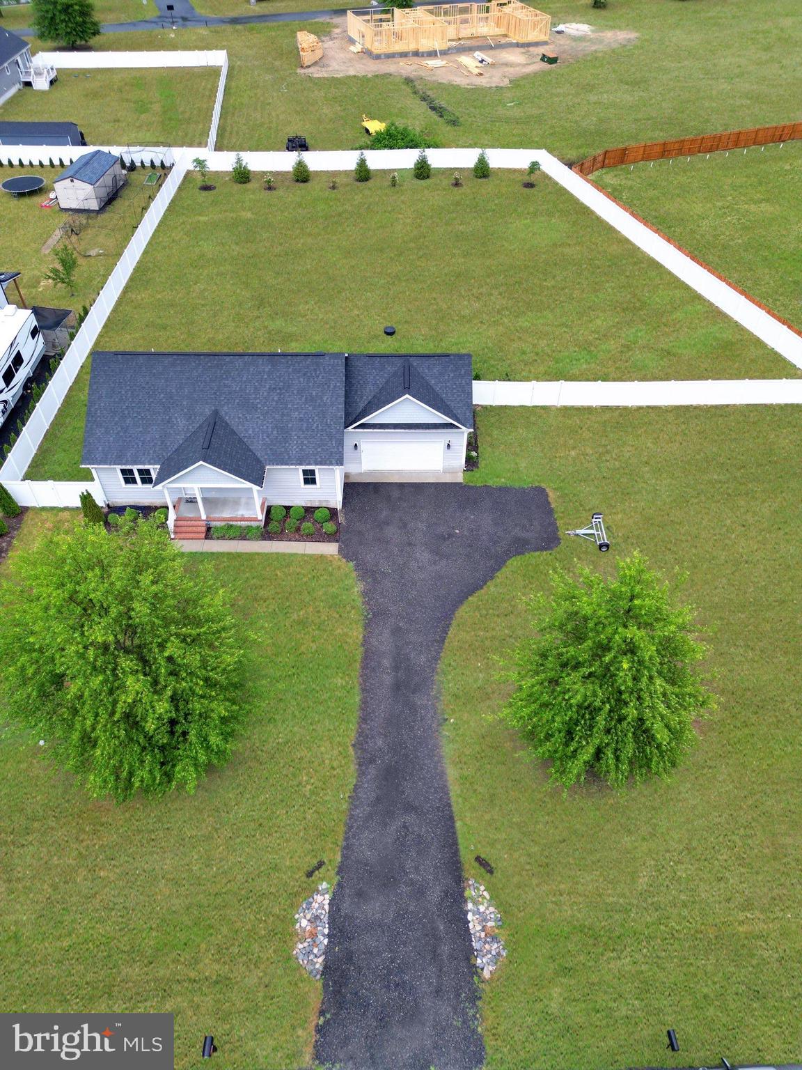 LORDS CROSSING - Residential