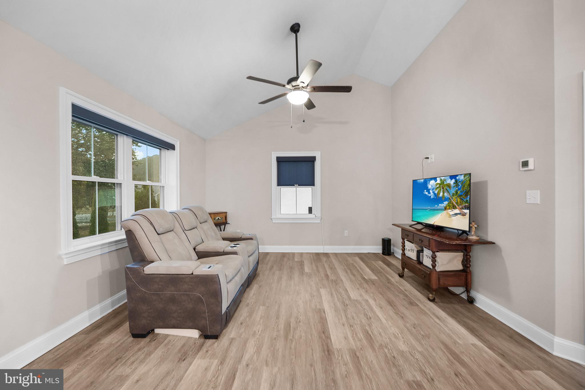 LORDS CROSSING - Residential