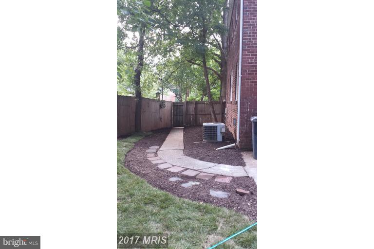 TEMPLETON KNOLLS - Residential