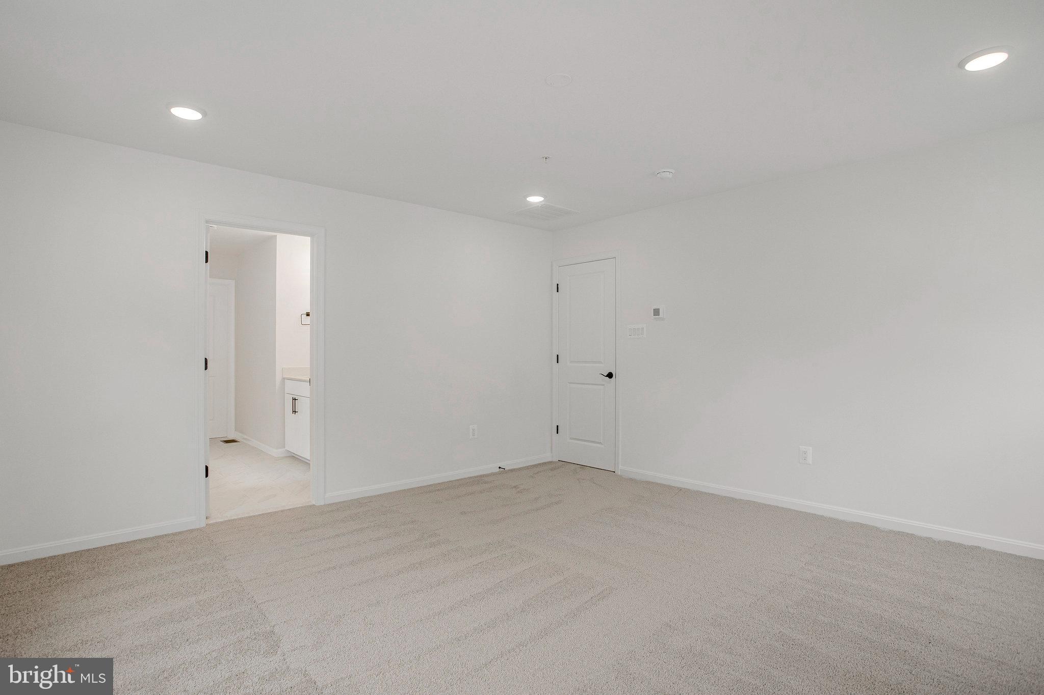 ROBERTS CROSSING - Residential