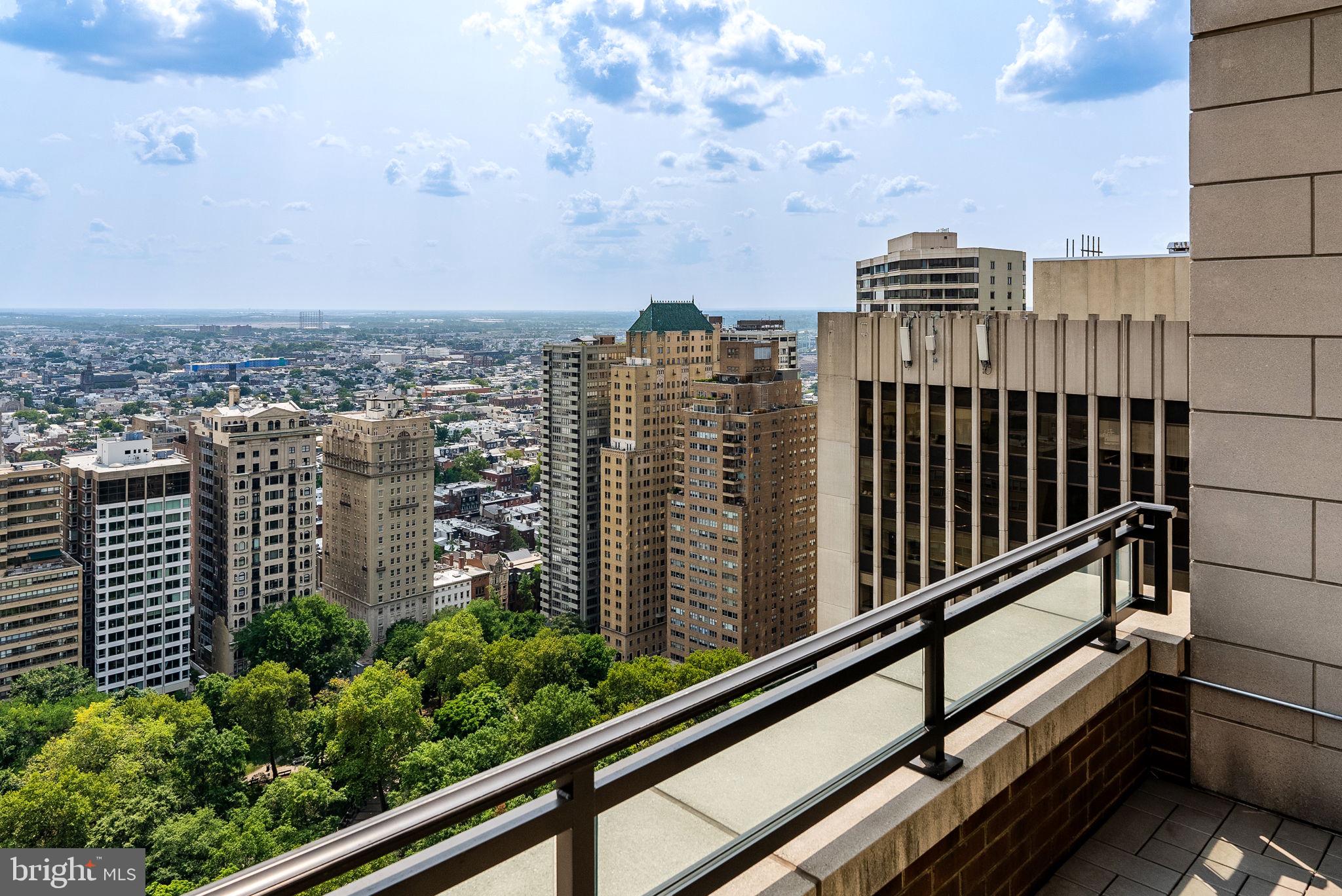 RITTENHOUSE SQUARE - Residential