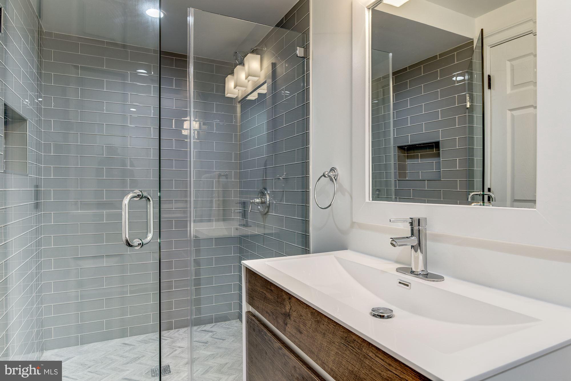 SILVER SPRING - Residential