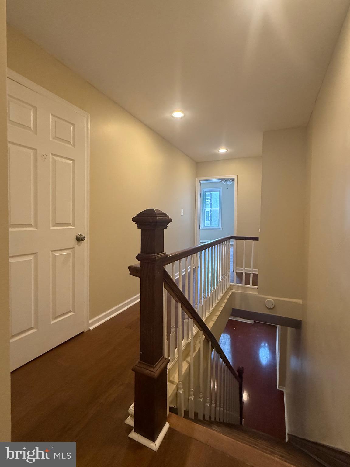 EAST KENSINGTON - Residential