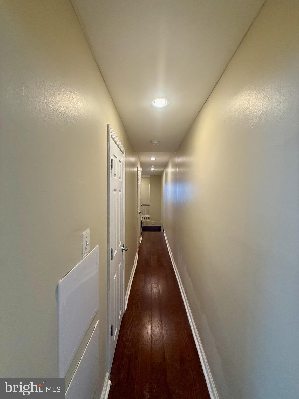 EAST KENSINGTON - Residential