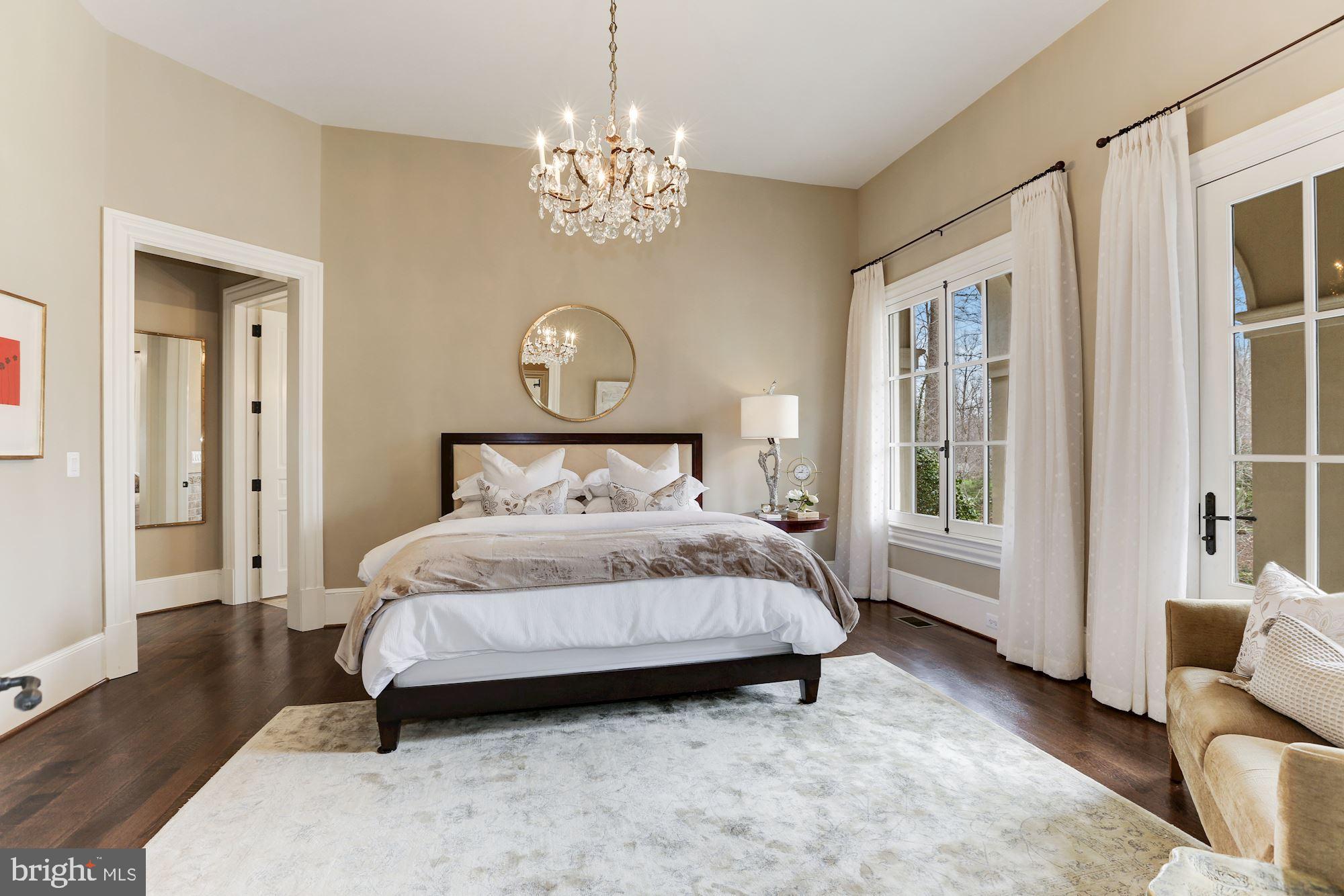 LANGLEY OAKS - Residential