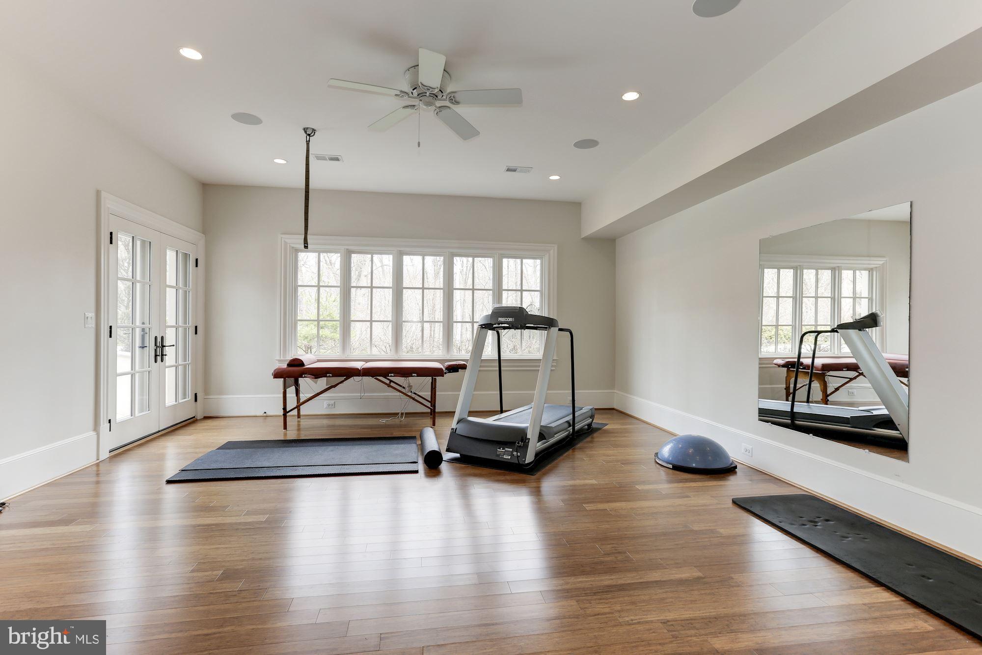 LANGLEY OAKS - Residential