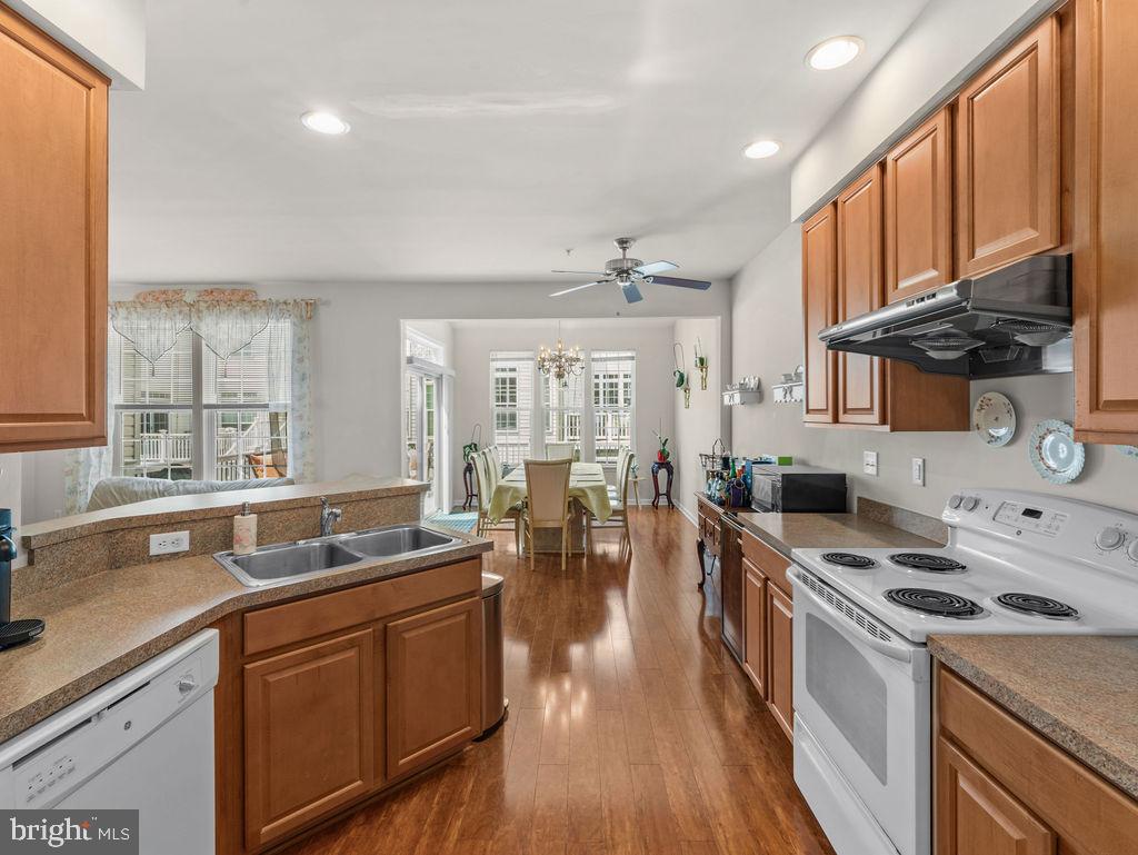 MONMOUTH MEADOWS - Residential