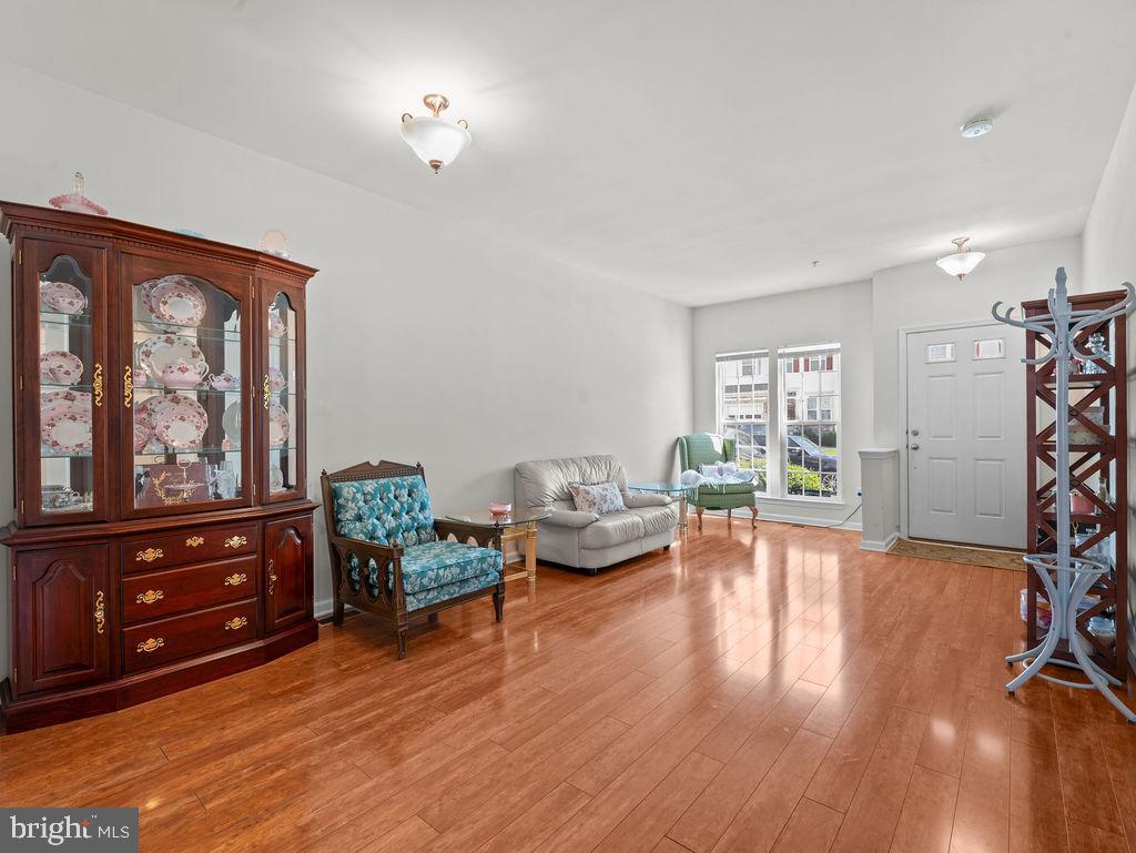 MONMOUTH MEADOWS - Residential