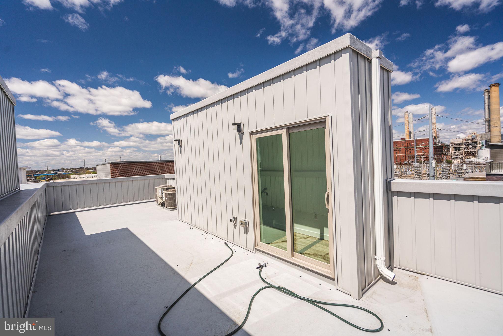 POINT BREEZE - Residential Income