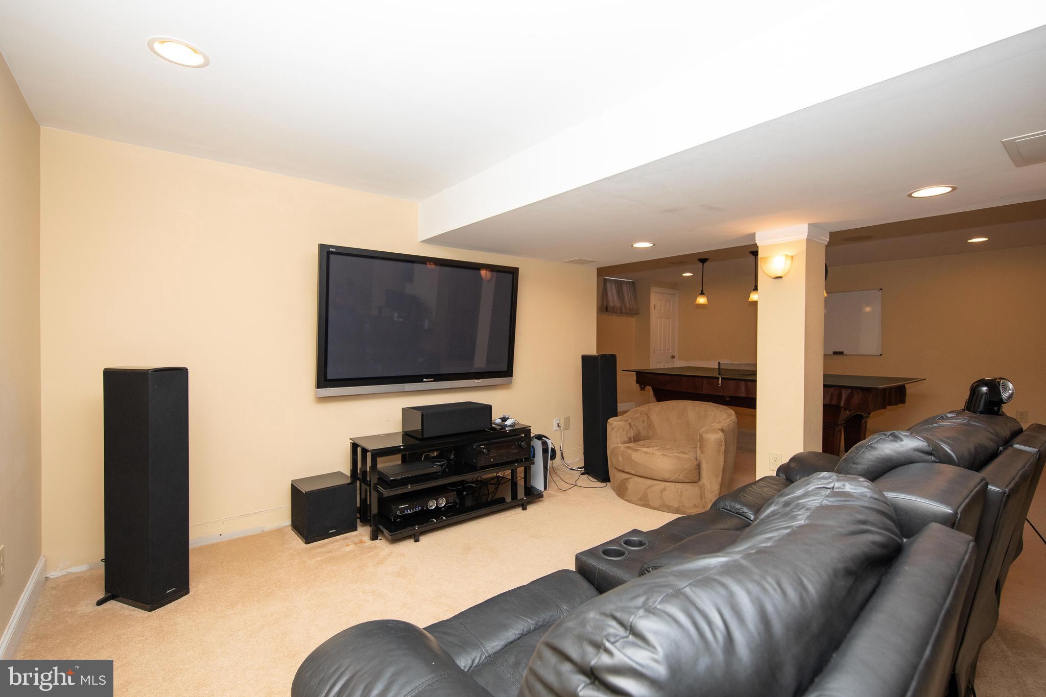 FOX CREEK - Residential