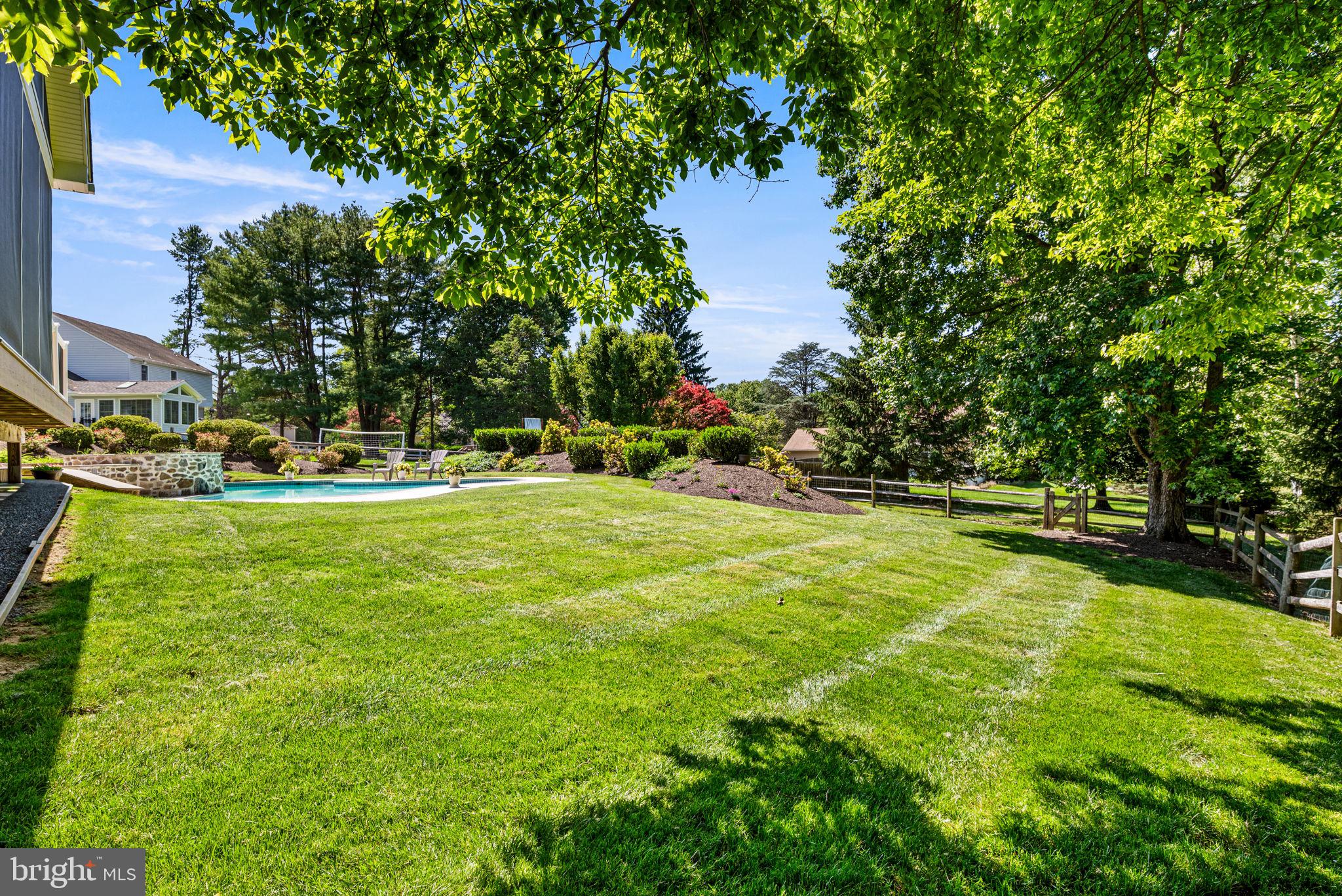 BOW TREE - Residential