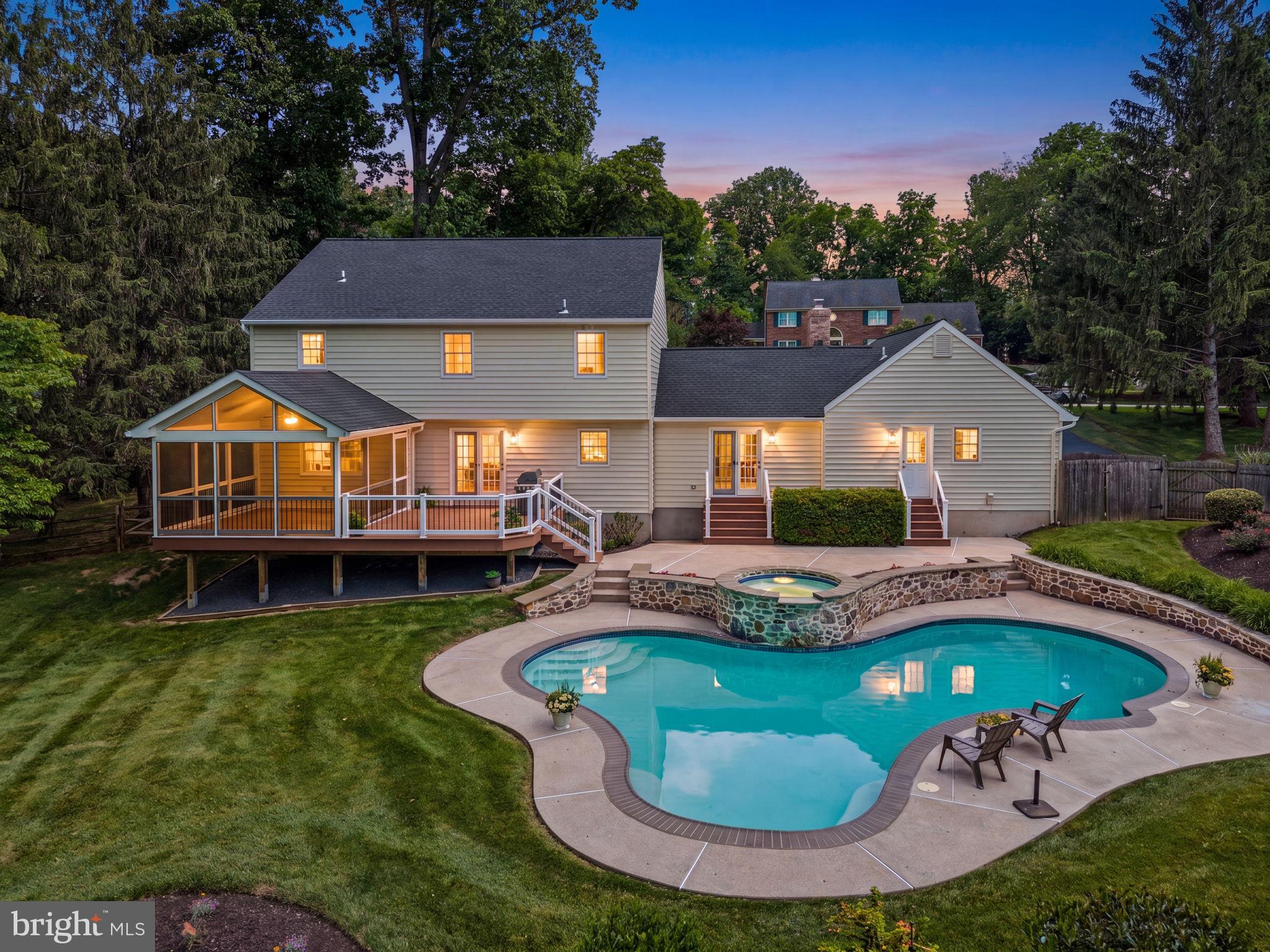 BOW TREE - Residential