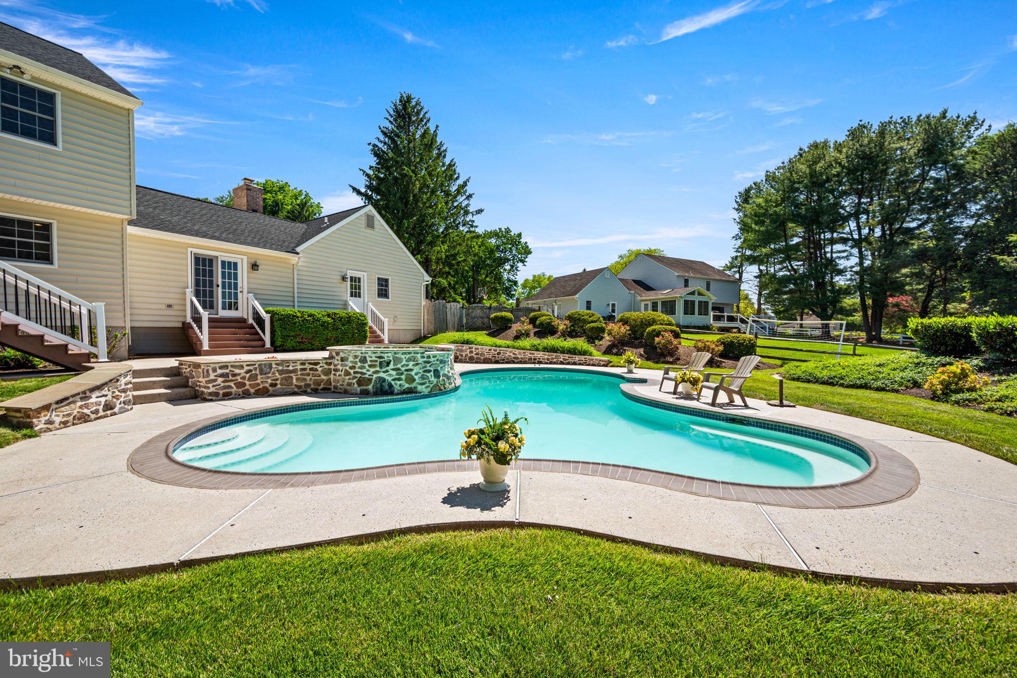 BOW TREE - Residential