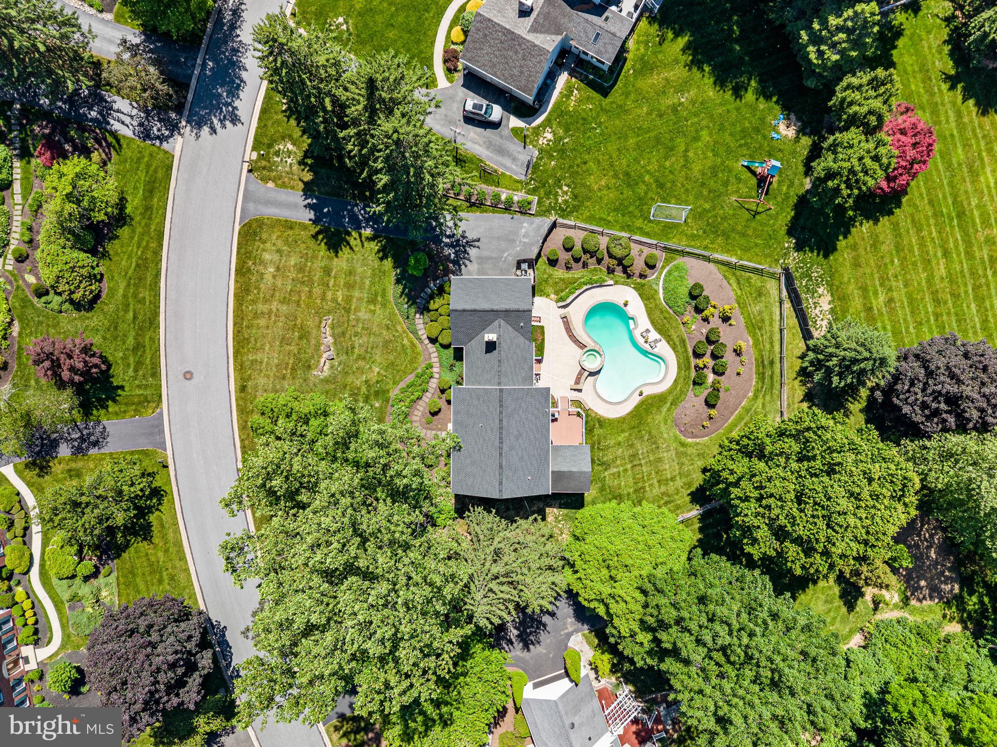 BOW TREE - Residential