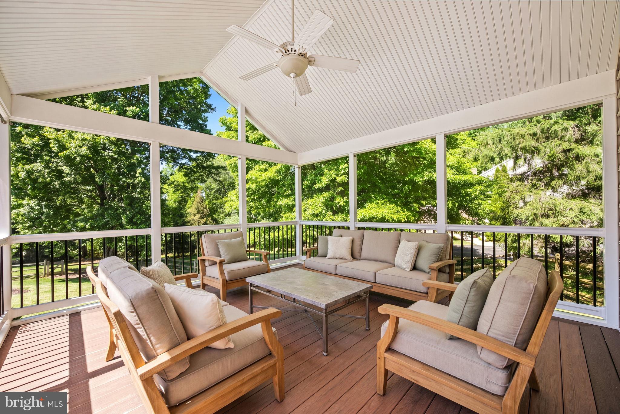 BOW TREE - Residential