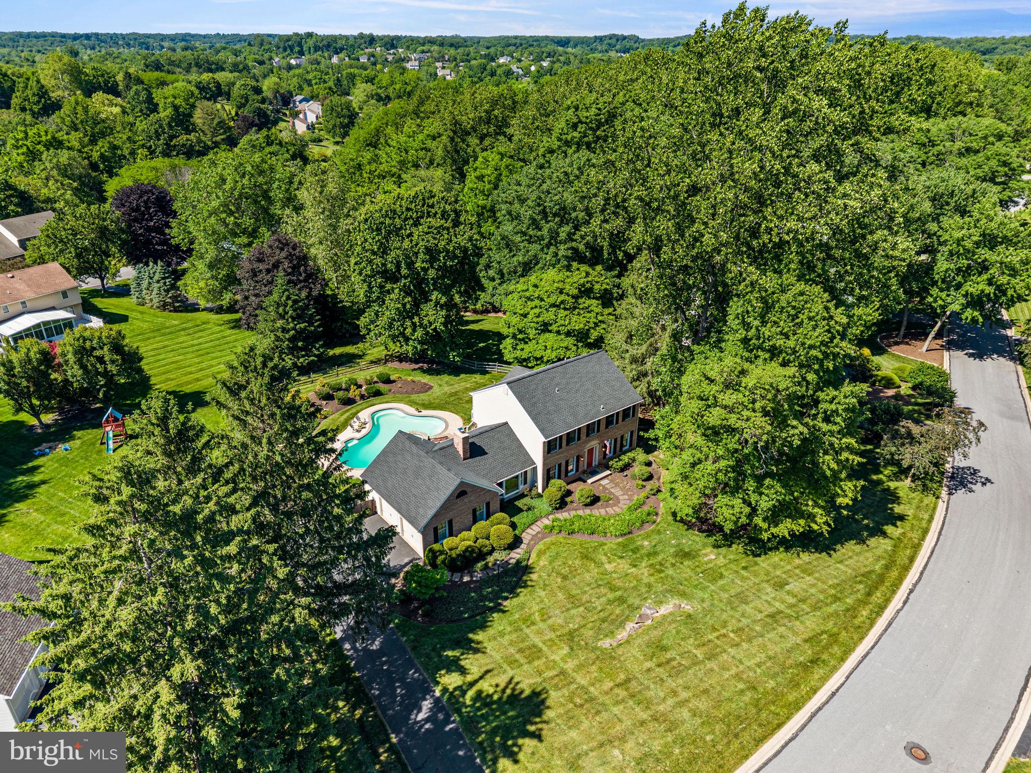 BOW TREE - Residential