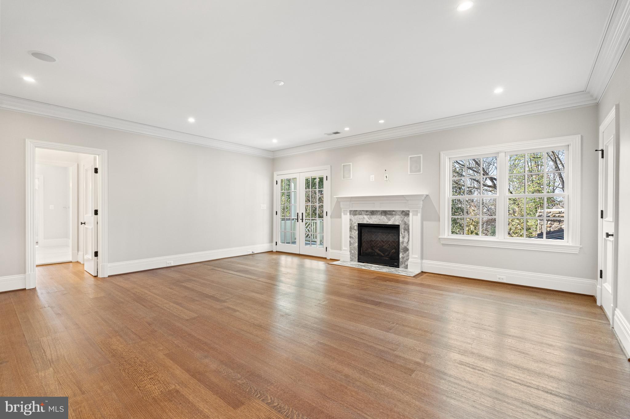 CHESTERBROOK WOODS - Residential
