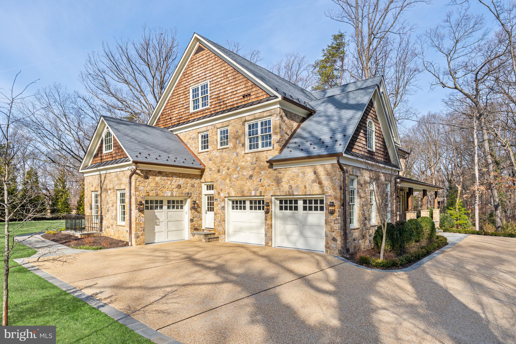 CHESTERBROOK WOODS - Residential