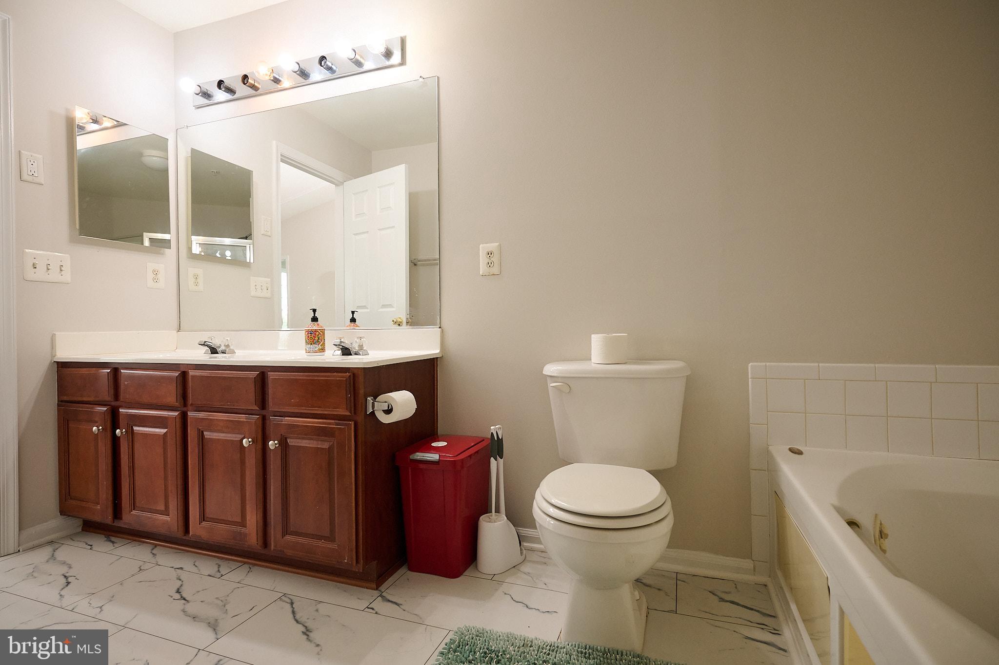 AMBER SPRING CONDOMINIUMS - Residential