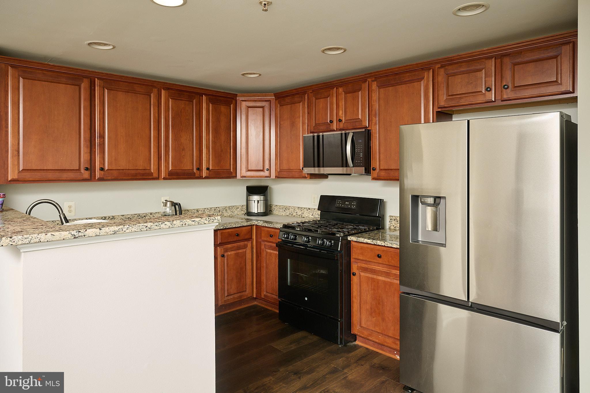 AMBER SPRING CONDOMINIUMS - Residential