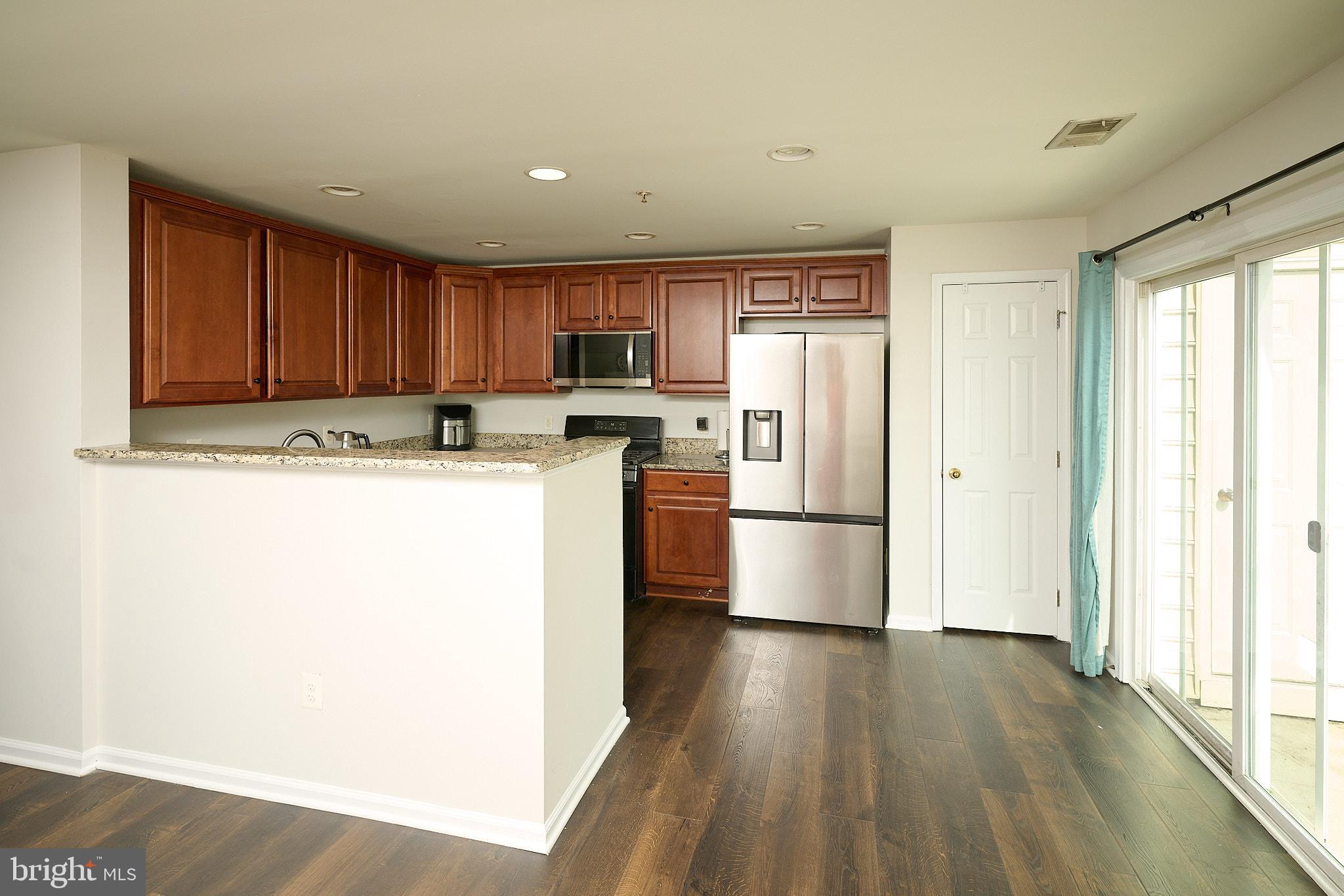 AMBER SPRING CONDOMINIUMS - Residential