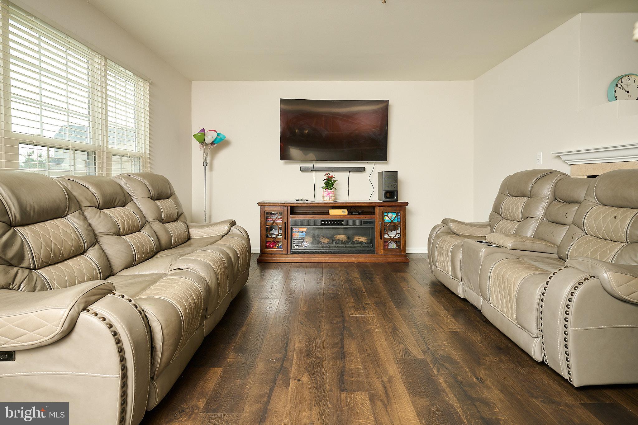 AMBER SPRING CONDOMINIUMS - Residential