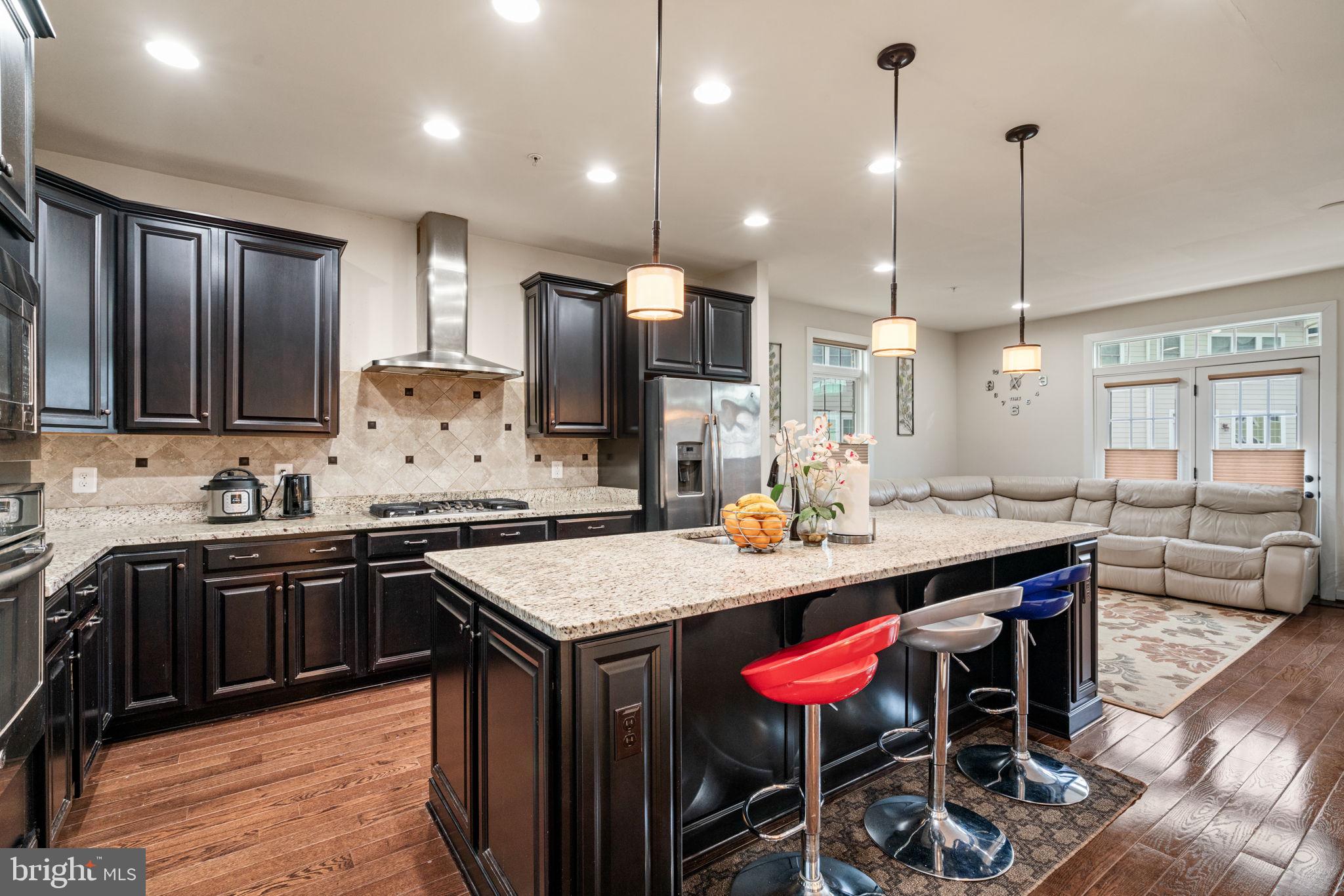 DISCOVERY SQUARE - Residential Lease