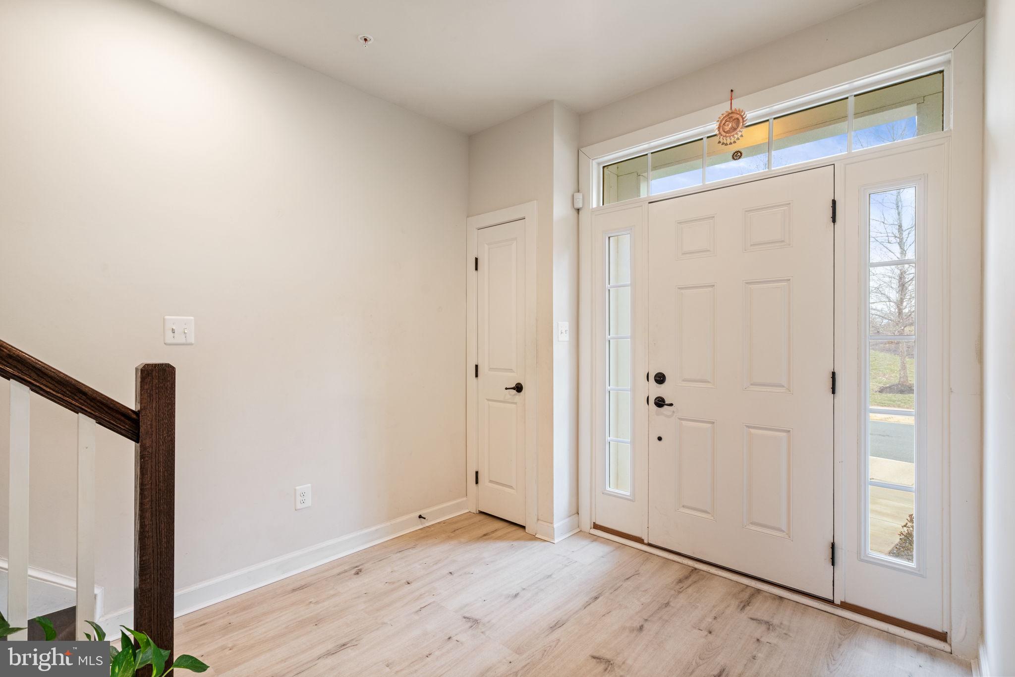 DISCOVERY SQUARE - Residential Lease
