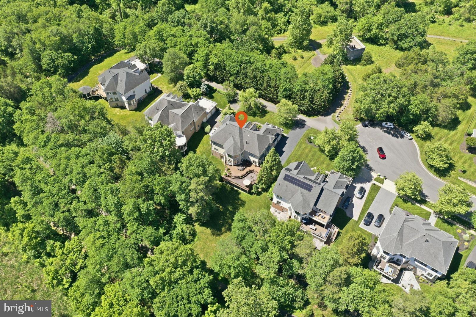 LANSDOWNE ON THE POTOMAC - Residential