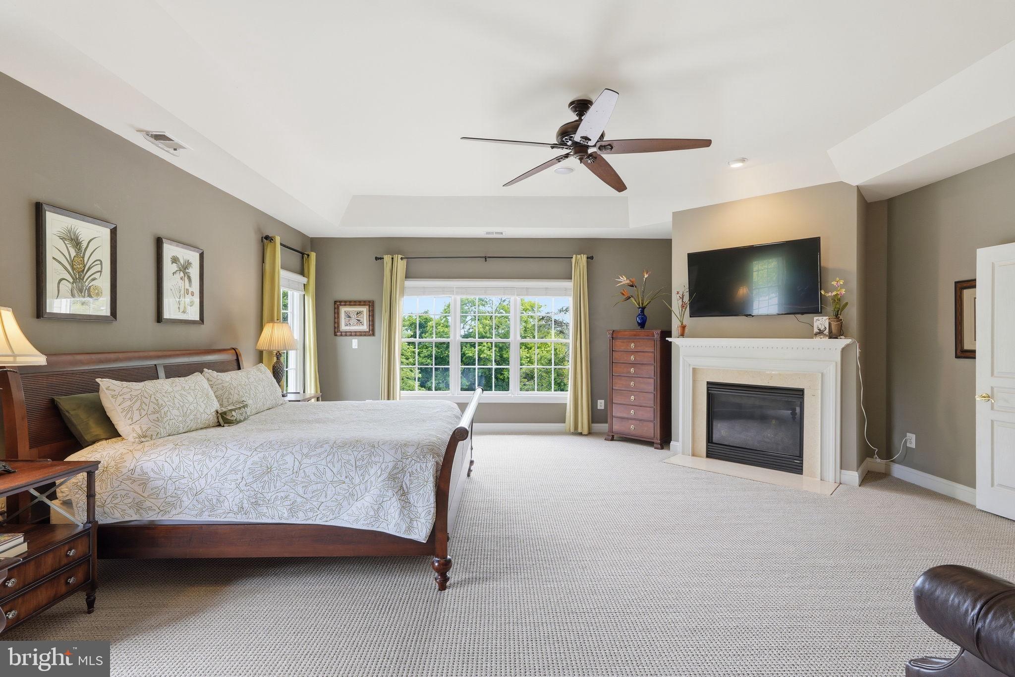 LANSDOWNE ON THE POTOMAC - Residential