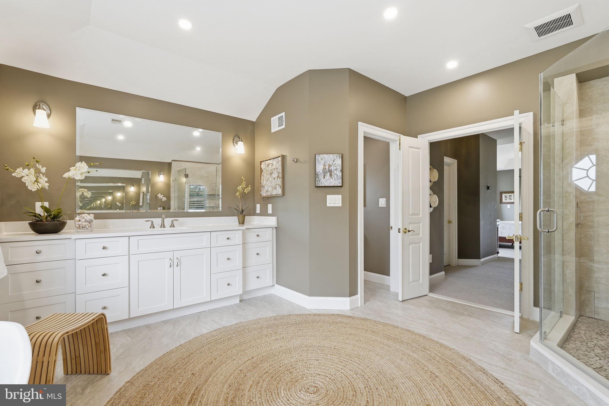 LANSDOWNE ON THE POTOMAC - Residential