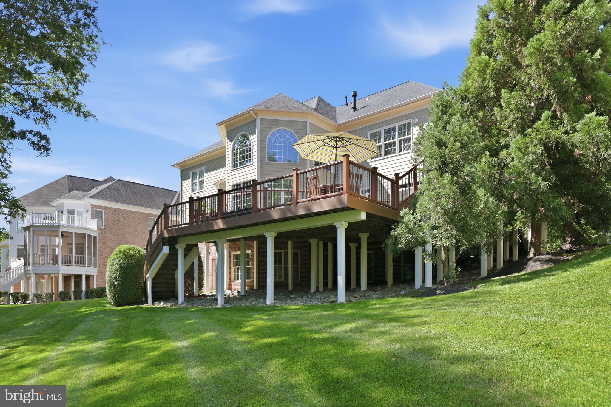 LANSDOWNE ON THE POTOMAC - Residential