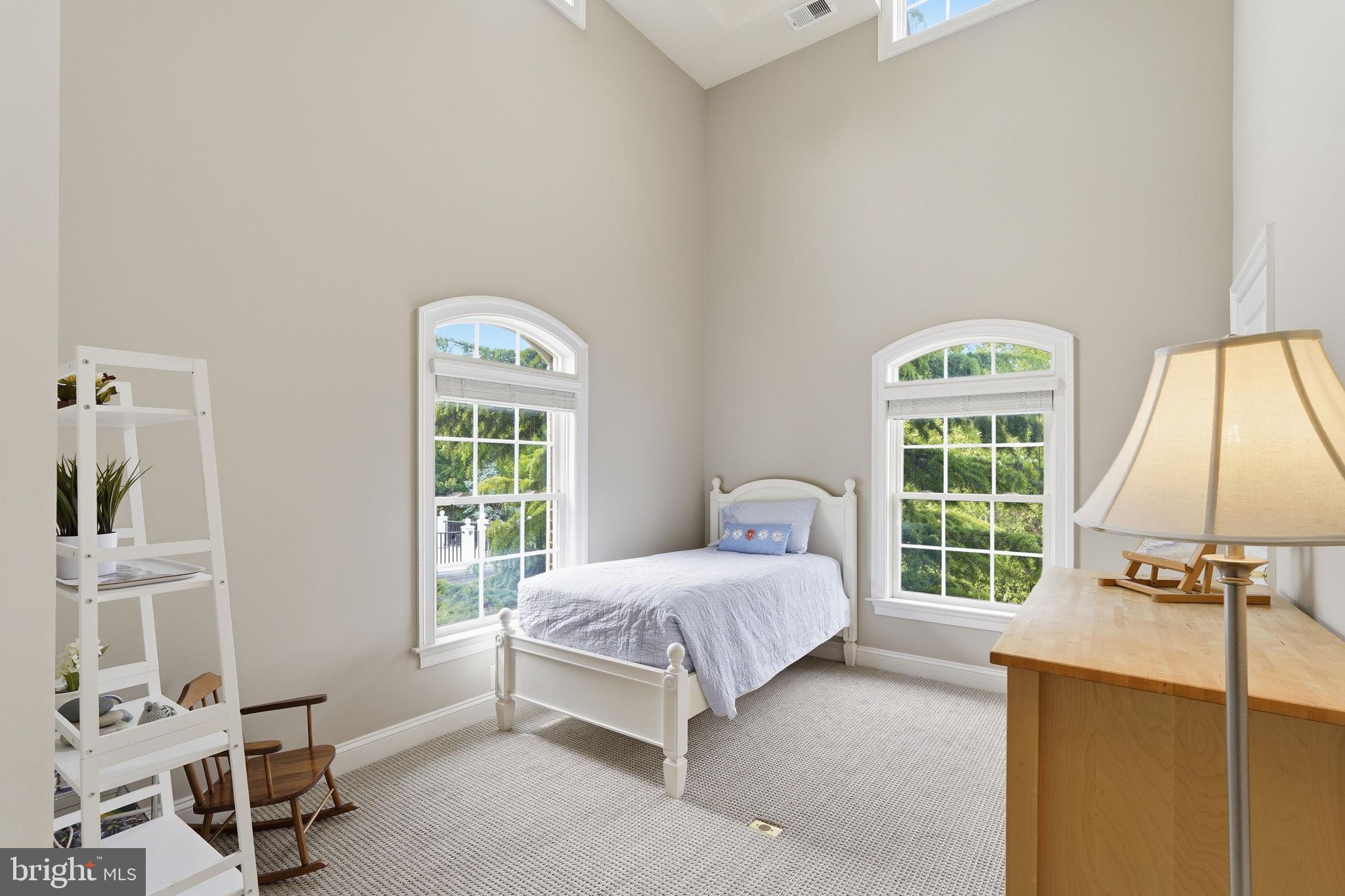 LANSDOWNE ON THE POTOMAC - Residential