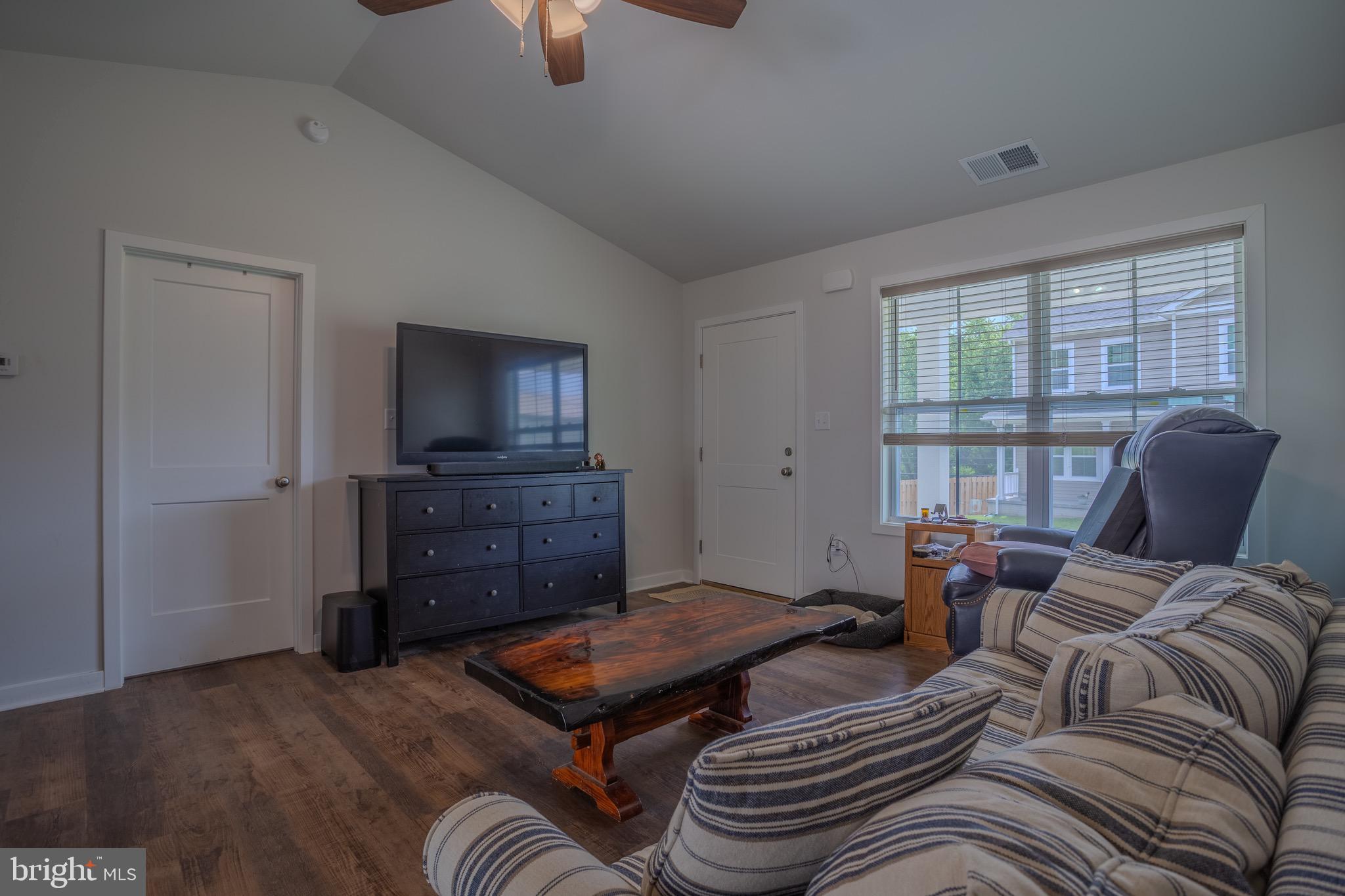 WAUGH - Residential