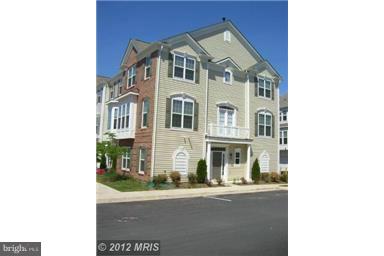 Shows like a model. Gourmet kitchen. Fabulous floor plan. Ultra convenient location. 2 car attached gagarge