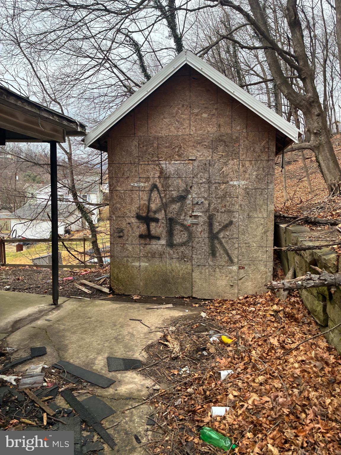 GLEN OAKS - Residential
