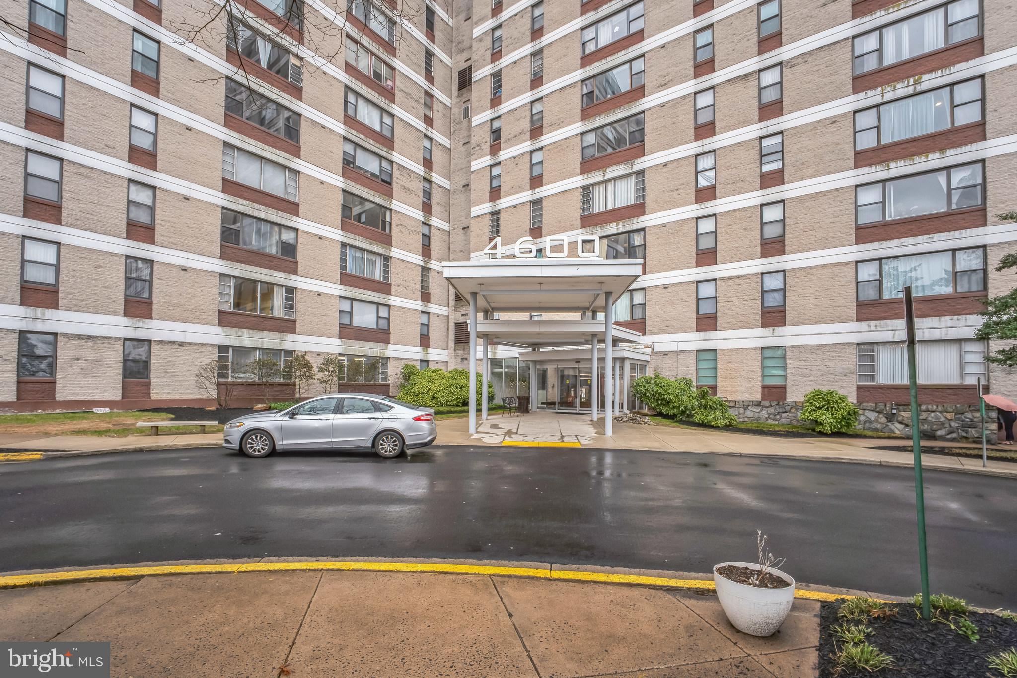 Welcome to this beautifully updated condo!!! This spacious unit offers stunning views through large windows, allowing for plenty of natural light throughout the home.  The unique highlight of this condo is the convenient built-in  WASHER & DRYER within the unit, providing added comfort and ease.  This unit features hardwood floors in both the living room and bedroom. The newly renovated kitchen features elegant granite countertops and modern stainless steel appliances, making it a perfect space for cooking and entertaining. The spacious bedroom includes a generous walk-in closet and your storage needs.  This condo is in prime location of Alexandria and accessible  to parks shopping, dining, and library along with easy access to public transportation. This condo won't last long, hurry up and schedule a visit !!!