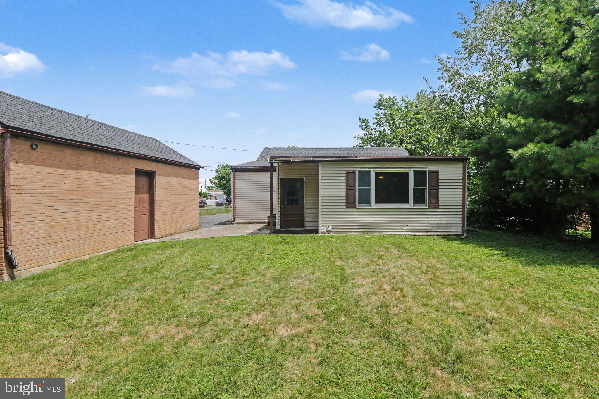 SILVER SPRING TWP - Residential