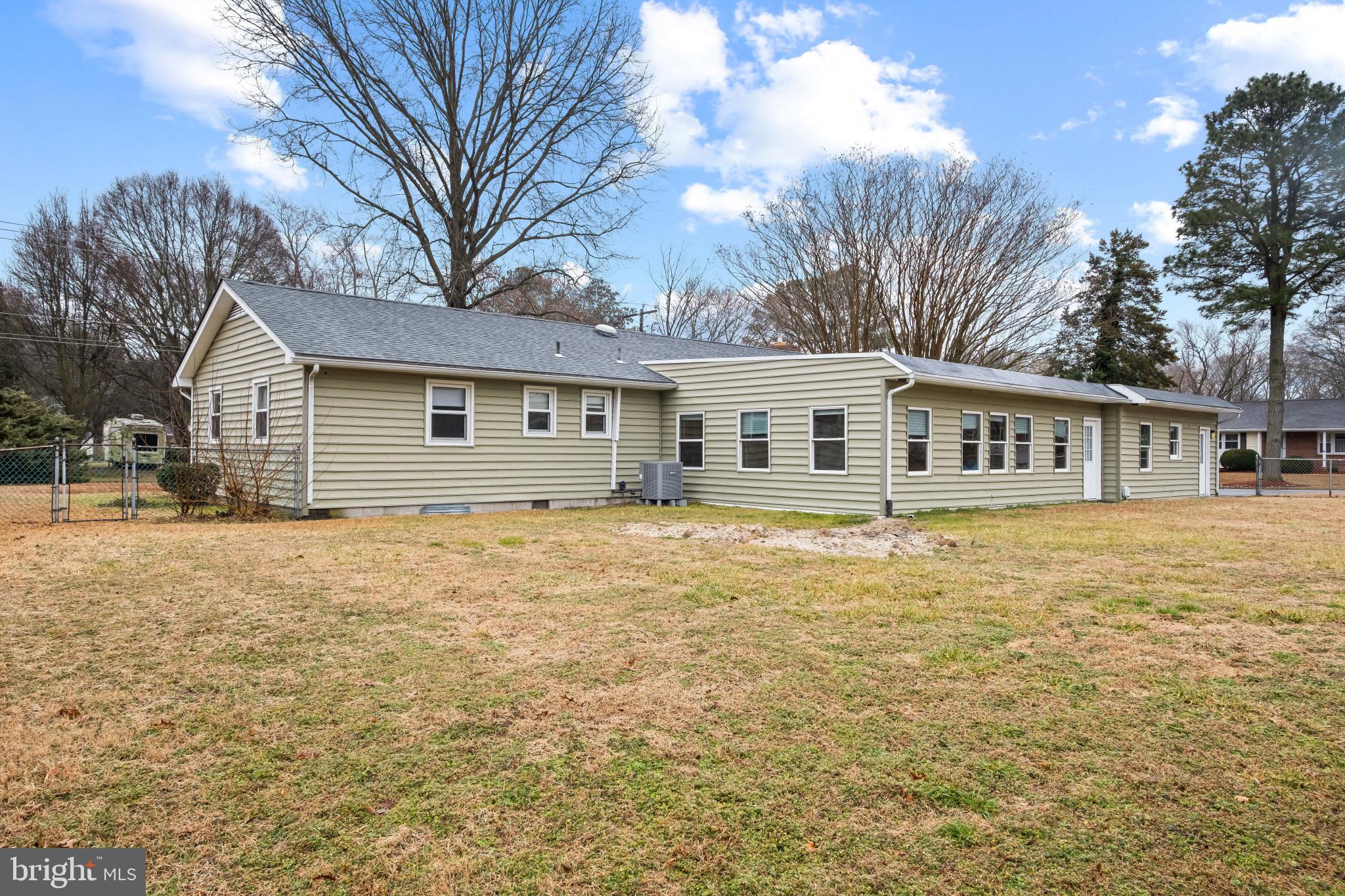 CRESTWOOD - Residential