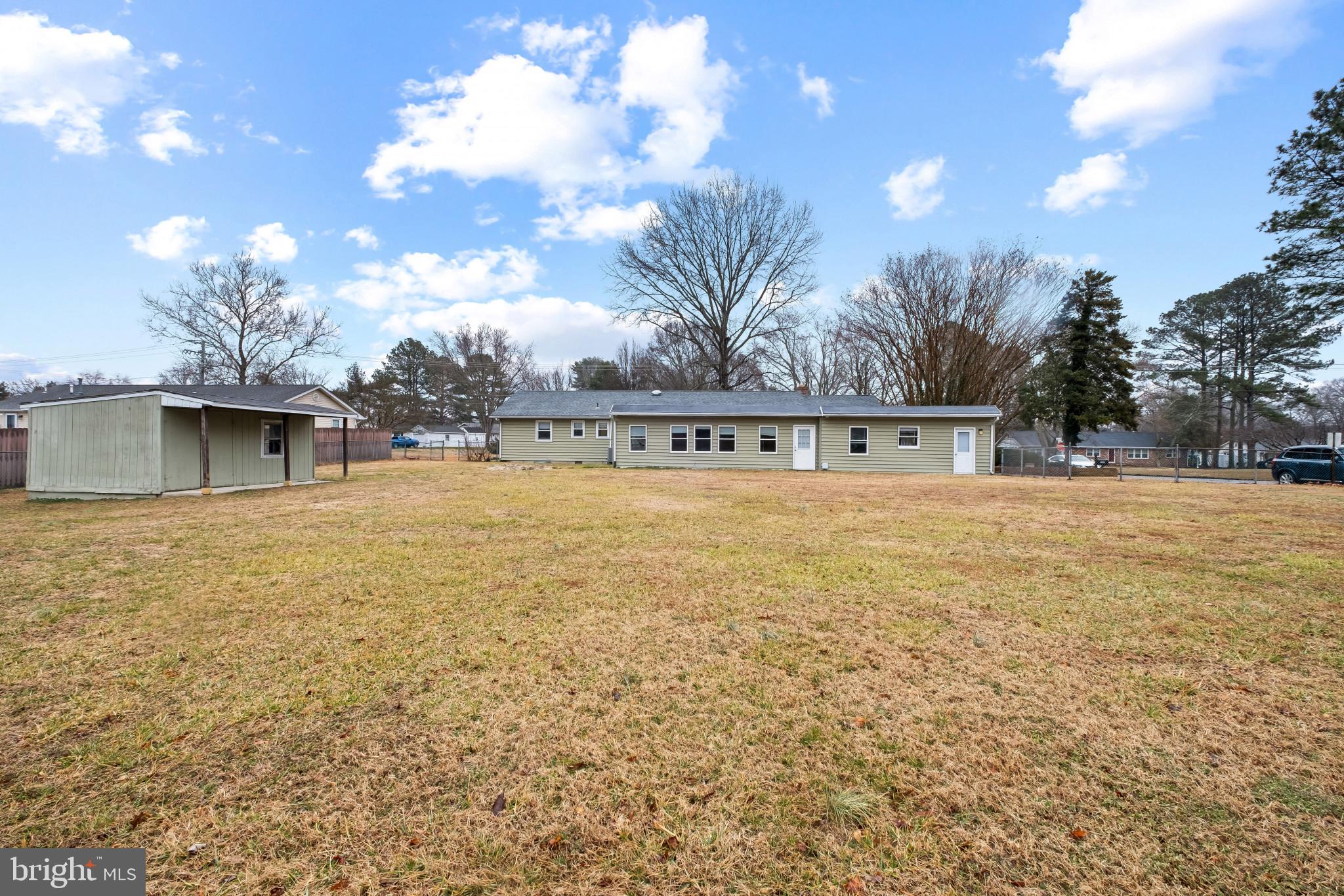 CRESTWOOD - Residential